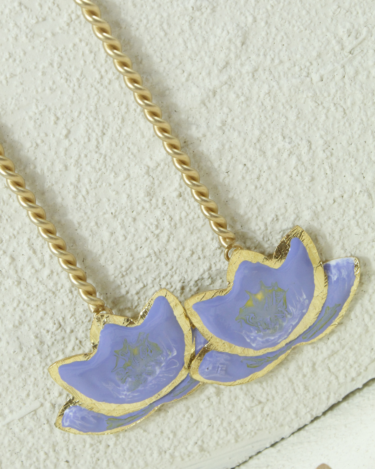 ARETES FLOR LILA GOLD
